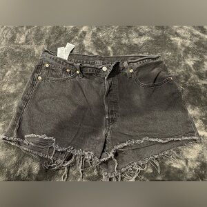 Black Levi cut off shorts